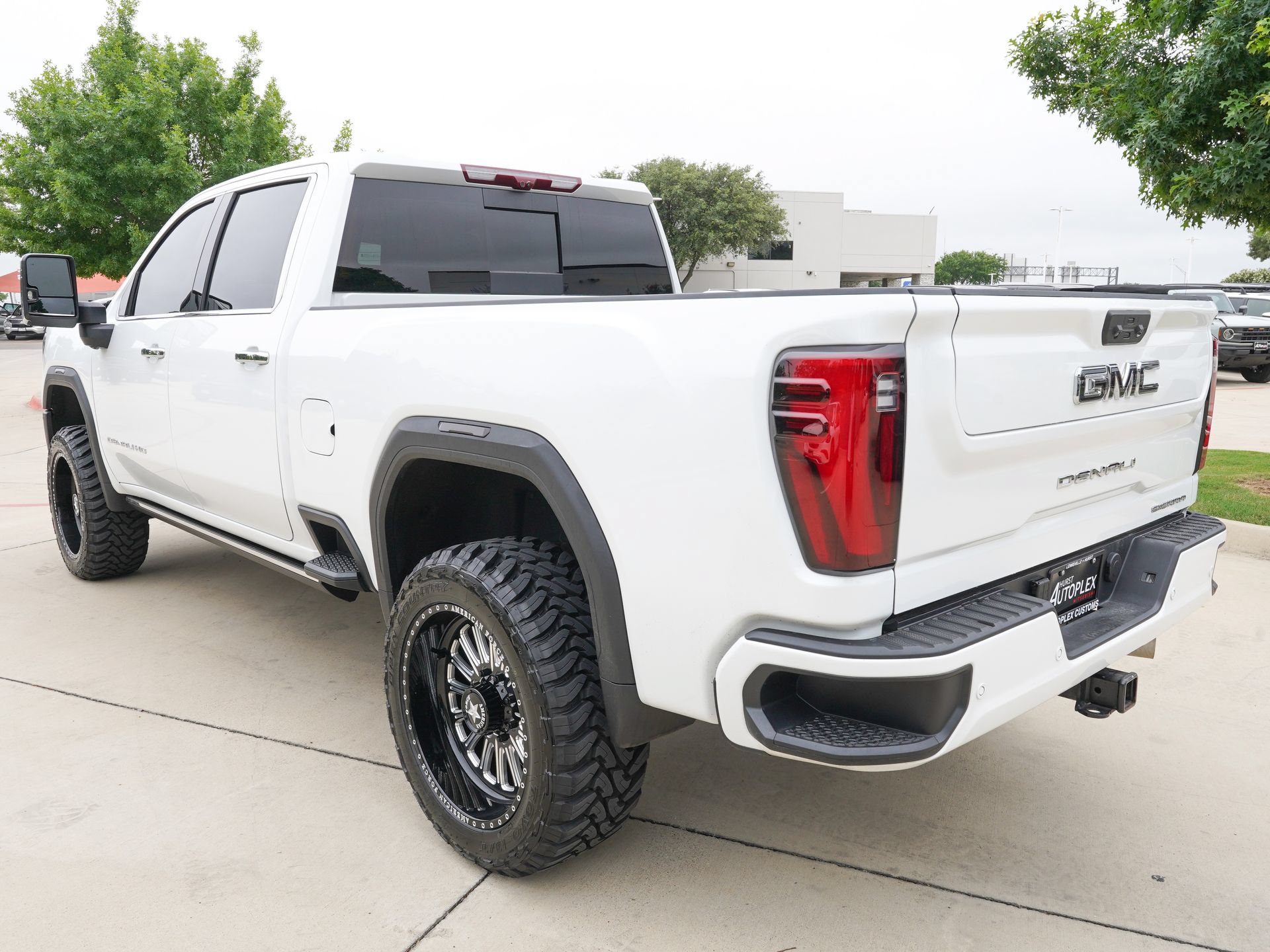Used 2025 GMC Sierra 2500 Denali Ultimate AWD/4WD image 6
