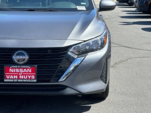 Used 2024 Nissan Sentra SV FWD image 12