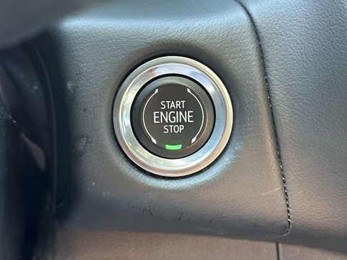 Certified 2023 Chevrolet Suburban Premier image 16