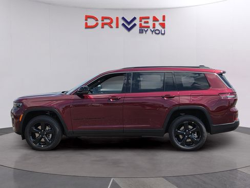New 2026 Jeep Grand Cherokee L Limited image 2