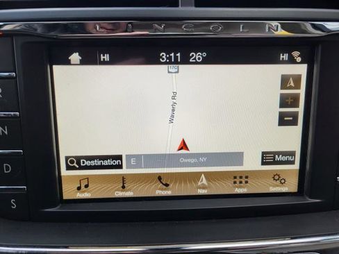 Used 2018 Lincoln Continental Select w/ Continental Climate Package image 15