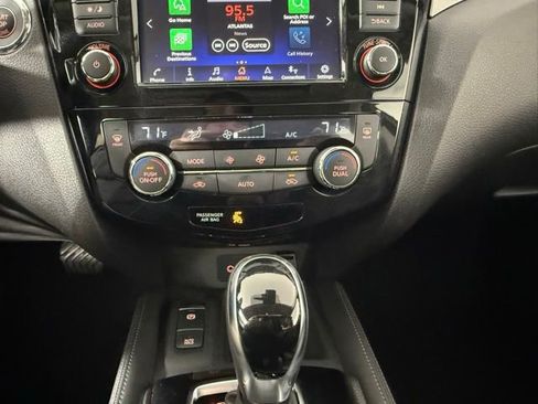 Used 2020 Nissan Rogue Sport SL w/ Premium Package image 23