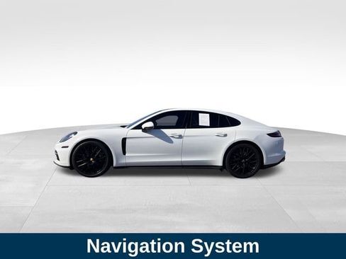 Used 2019 Porsche Panamera RWD image 2