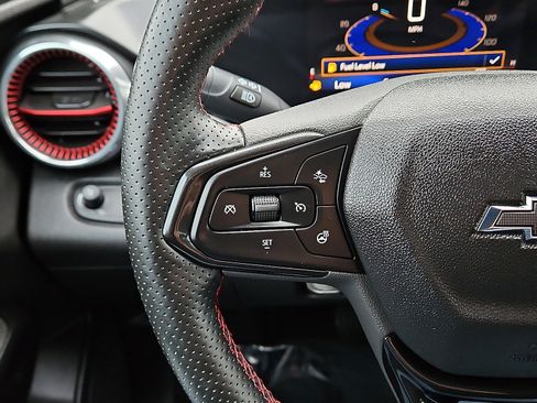 Used 2024 Chevrolet Trax RS w/ Driver Confidence Package image 17