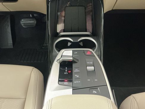 Certified 2025 BMW X1 xDrive28i w/ Convenience Package image 13