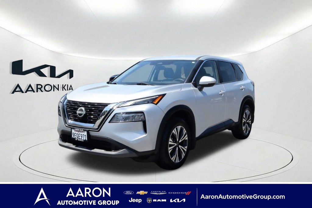 Used 2022 Nissan Rogue SV AWD/4WD image 1