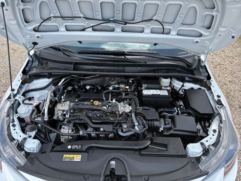 Used 2025 Toyota Corolla LE FWD image 25