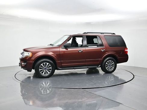 Used 2017 Ford Expedition XLT AWD/4WD image 7