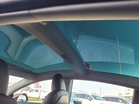 Used 2023 Tesla Model 3 Standard Range RWD image 18