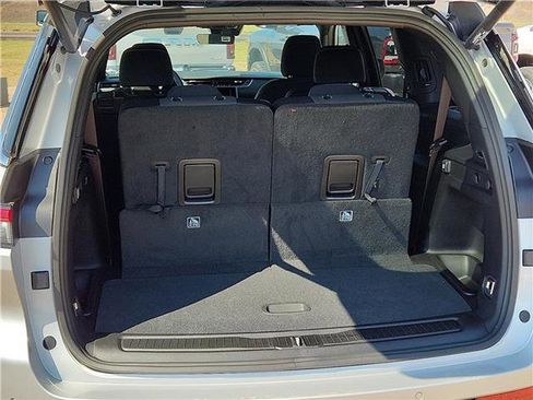 New 2025 Jeep Grand Cherokee L Laredo w/ Luxury Tech Group I image 8