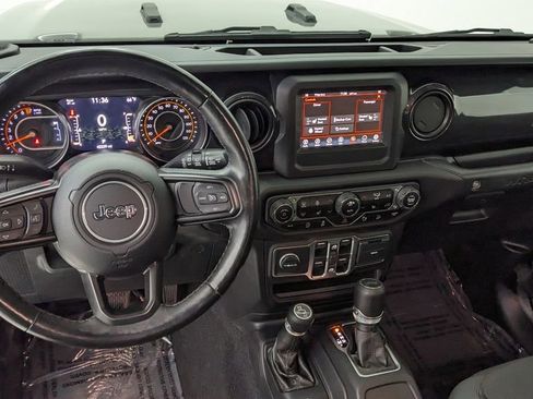 Used 2021 Jeep Wrangler Unlimited Sport image 3