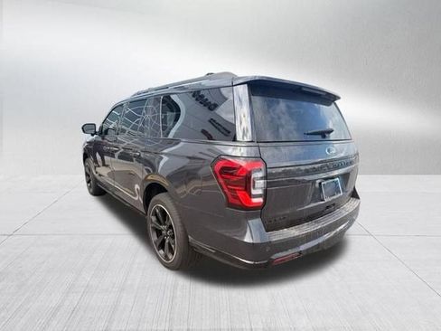Used 2023 Ford Expedition Max Limited AWD/4WD image 3