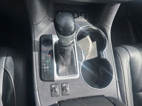 Used 2018 Toyota Highlander XLE AWD/4WD image 28