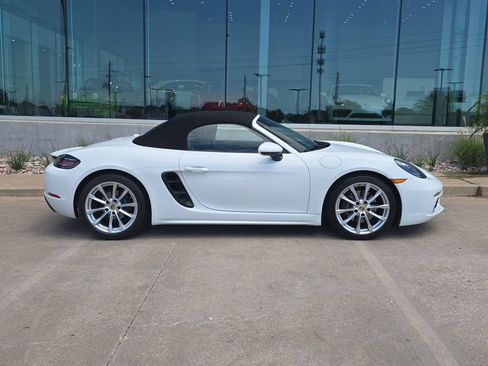 Used 2020 Porsche 718 Boxster RWD image 8