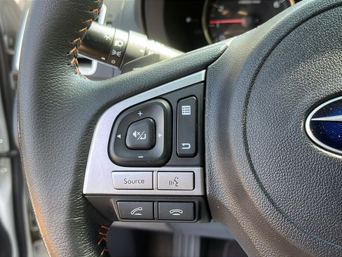 Used 2017 Subaru Crosstrek 2.0i Premium image 14