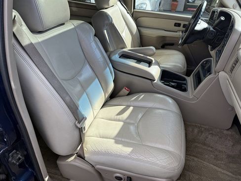 Used 2003 GMC Yukon SLT w/ 1SD Preferred Equipment Group image 16