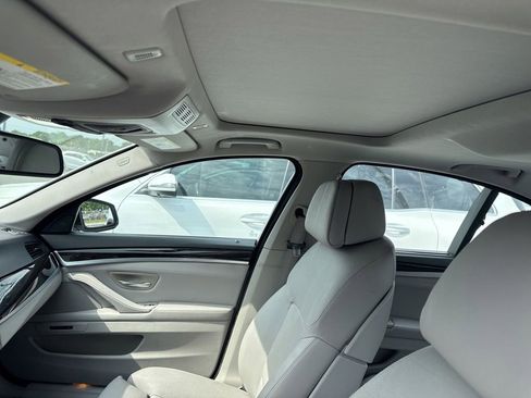 Used 2011 BMW 550i Sedan RWD image 8