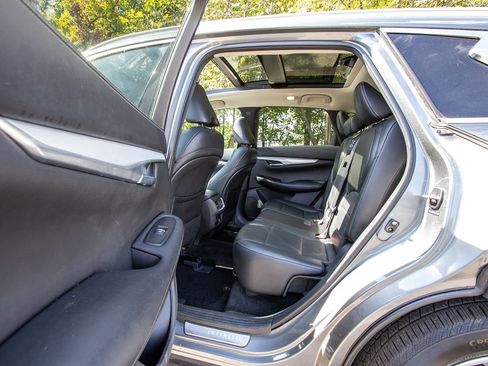 Used 2019 INFINITI QX50 Essential w/ Premium Heat Package image 26