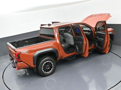 Certified 2025 Toyota Tacoma TRD Off-Road image 53