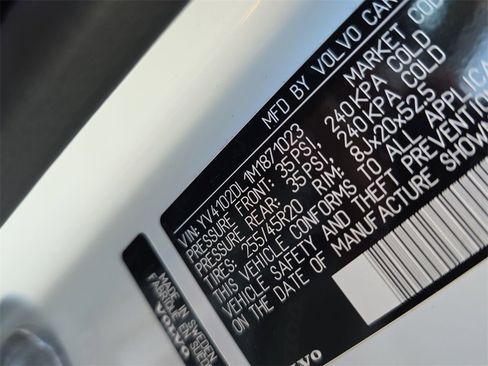 Used 2021 Volvo XC60 T5 Inscription w/ Protection Package Premier image 34