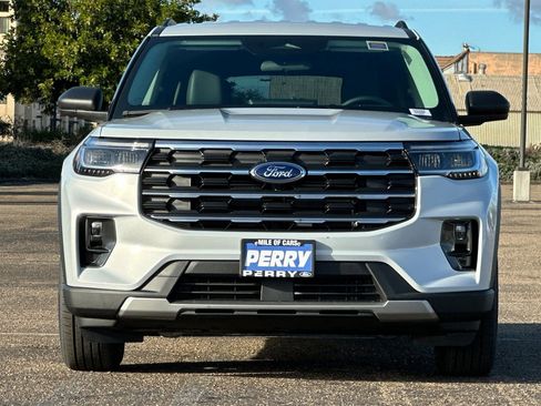 New 2026 Ford Explorer Active w/ Active Comfort Package RWD image 2
