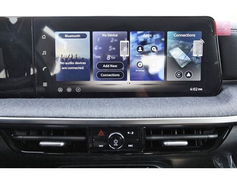 New 2026 Nissan Kicks SV image 17