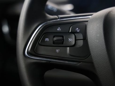 Used 2025 Buick Envista Sport Touring FWD image 32