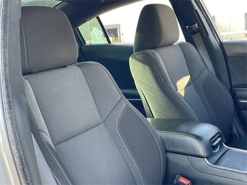 Used 2019 Dodge Charger SXT image 25