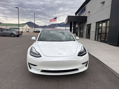 Used 2018 Tesla Model 3 Long Range image 2