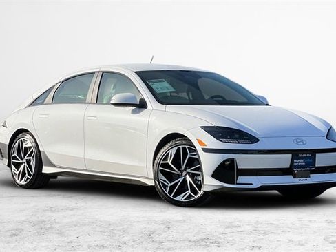 Certified 2025 Hyundai Ioniq 6 SEL image 2