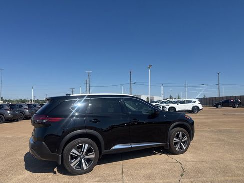 Used 2023 Nissan Rogue SL w/ SL Premium Package FWD image 24