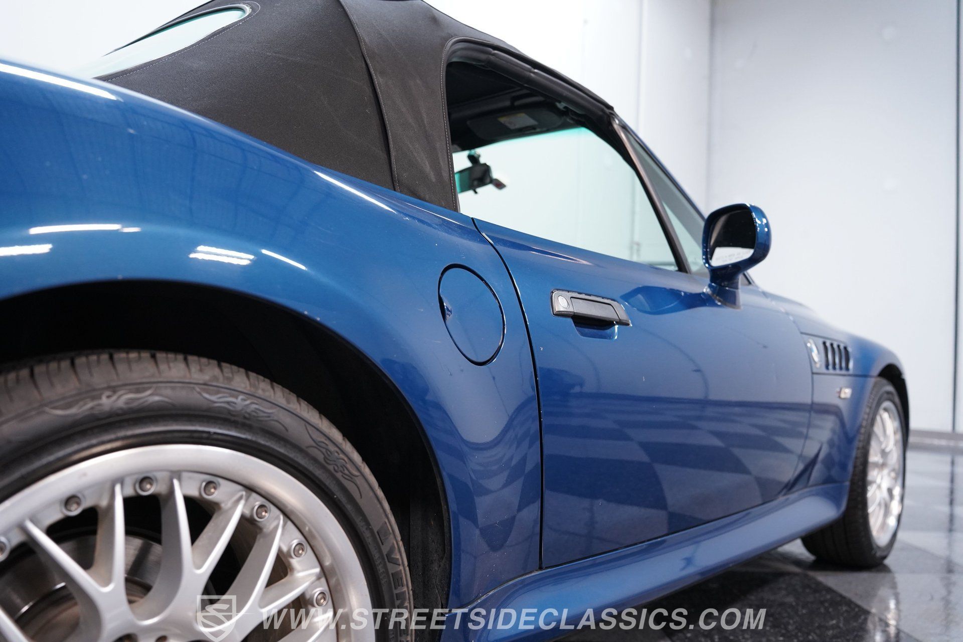 Used 2001 BMW Z3 3.0i RWD image 22