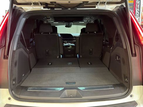 Used 2023 Cadillac Escalade V w/ LPO, ONYX Package AWD/4WD image 30