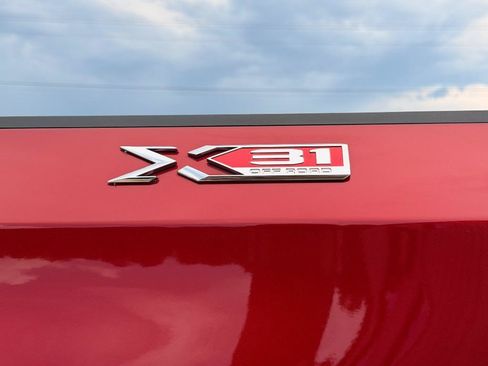 Used 2024 GMC Sierra 1500 SLT AWD/4WD image 17