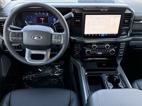 New 2026 Ford F250 Lariat w/ Chrome Package image 32