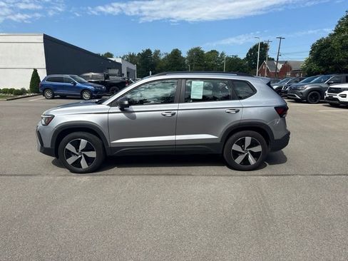 Used 2025 Volkswagen Taos S AWD/4WD image 16