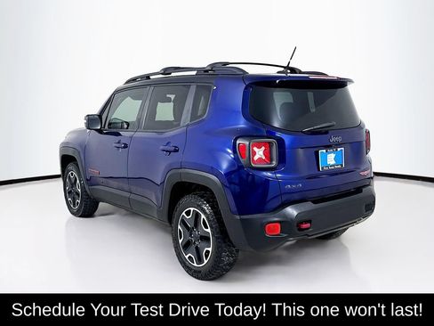 Used 2016 Jeep Renegade Trailhawk w/ Premium Trailhawk Package AWD/4WD image 6