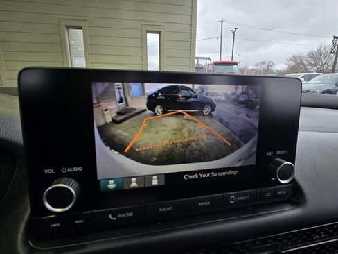 Used 2024 Honda HR-V LX image 13