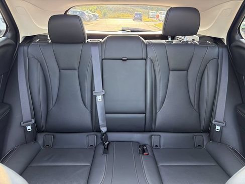 Used 2021 Buick Envision Essence w/ Technology Package I FWD image 30