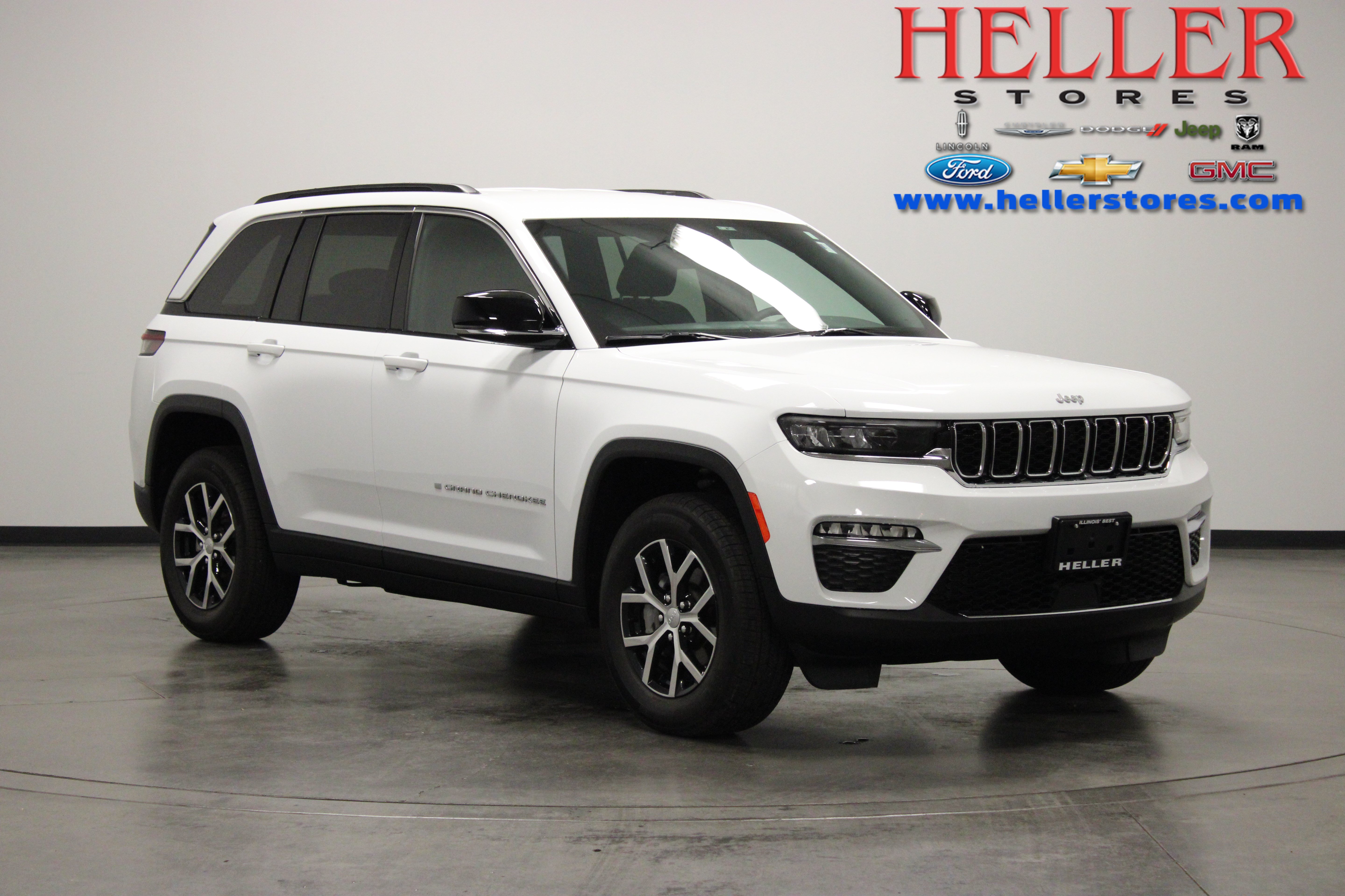 Used 2025 Jeep Grand Cherokee Limited AWD/4WD image 1