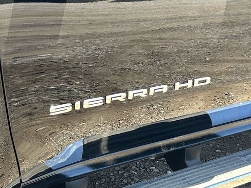 New 2026 GMC Sierra 3500 SLT w/ SLT Premium Package AWD/4WD image 32