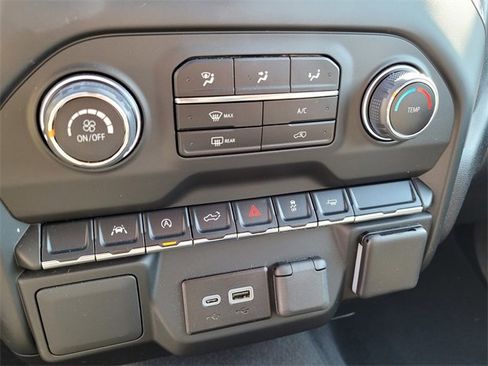 Used 2024 Chevrolet Silverado 1500 Custom image 19