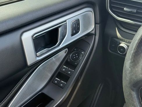 Used 2020 Ford Explorer ST w/ ST Street Pack image 13