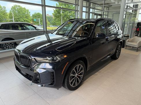 New 2026 BMW X5 xDrive50e AWD/4WD image 3
