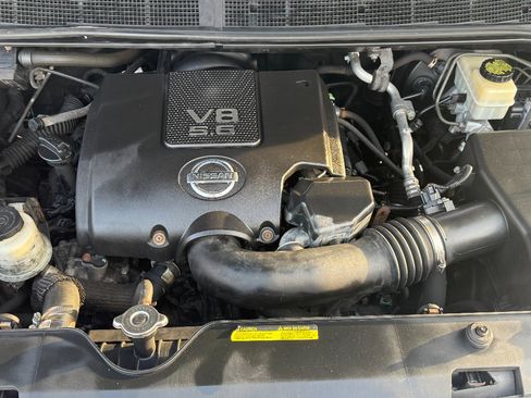 Used 2014 Nissan Titan SV w/ SV Value Truck Package image 33