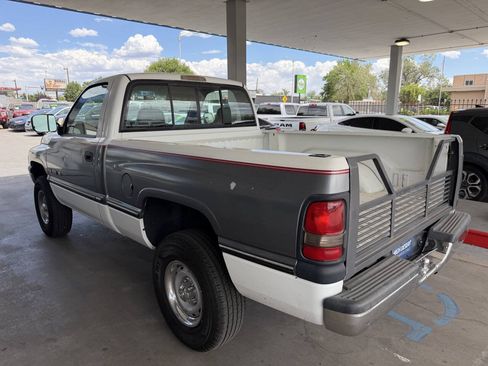 Used 1994 Dodge Ram 1500 Truck 4x4 Regular Cab image 4
