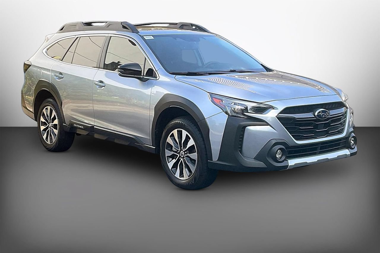 Used 2025 Subaru Outback Limited AWD/4WD image 1