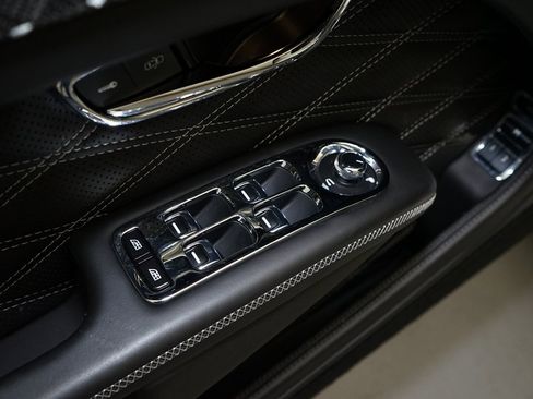 Used 2018 Bentley Mulsanne Speed image 27