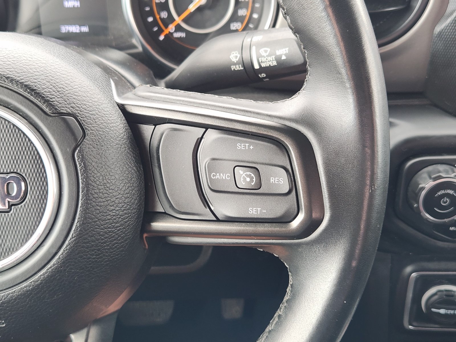 Used 2022 Jeep Wrangler Sport AWD/4WD image 37