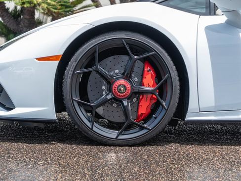 Used 2024 Lamborghini Huracan EVO AWD/4WD image 9